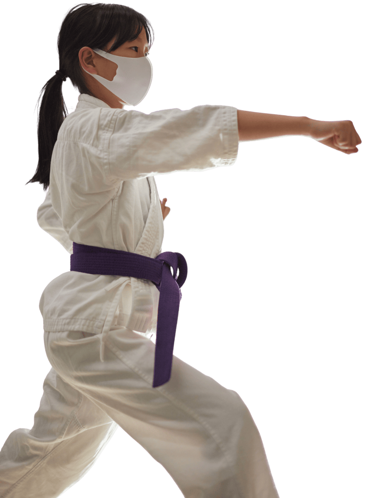 丁寧な空手指導の様子